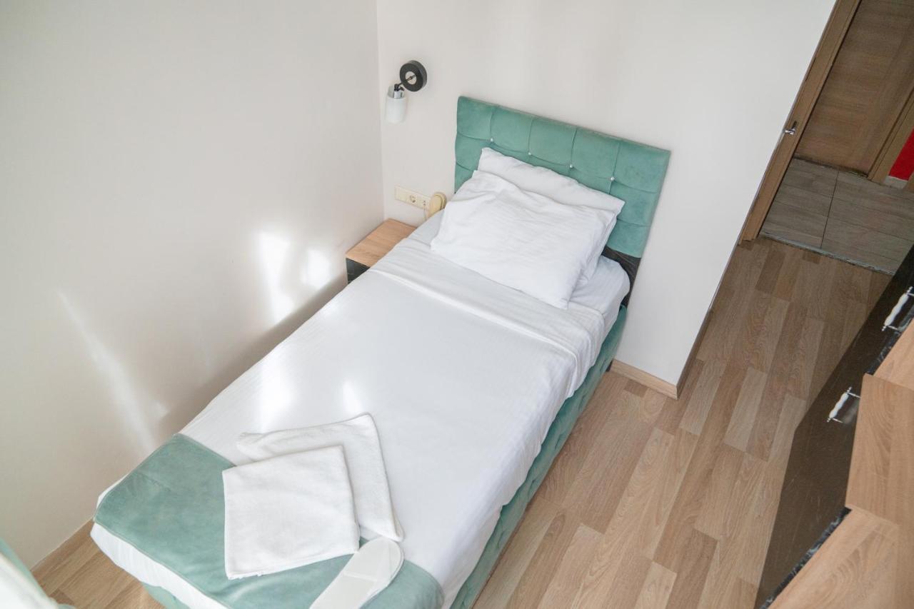 Loss Hotel Çatalca エクステリア 写真