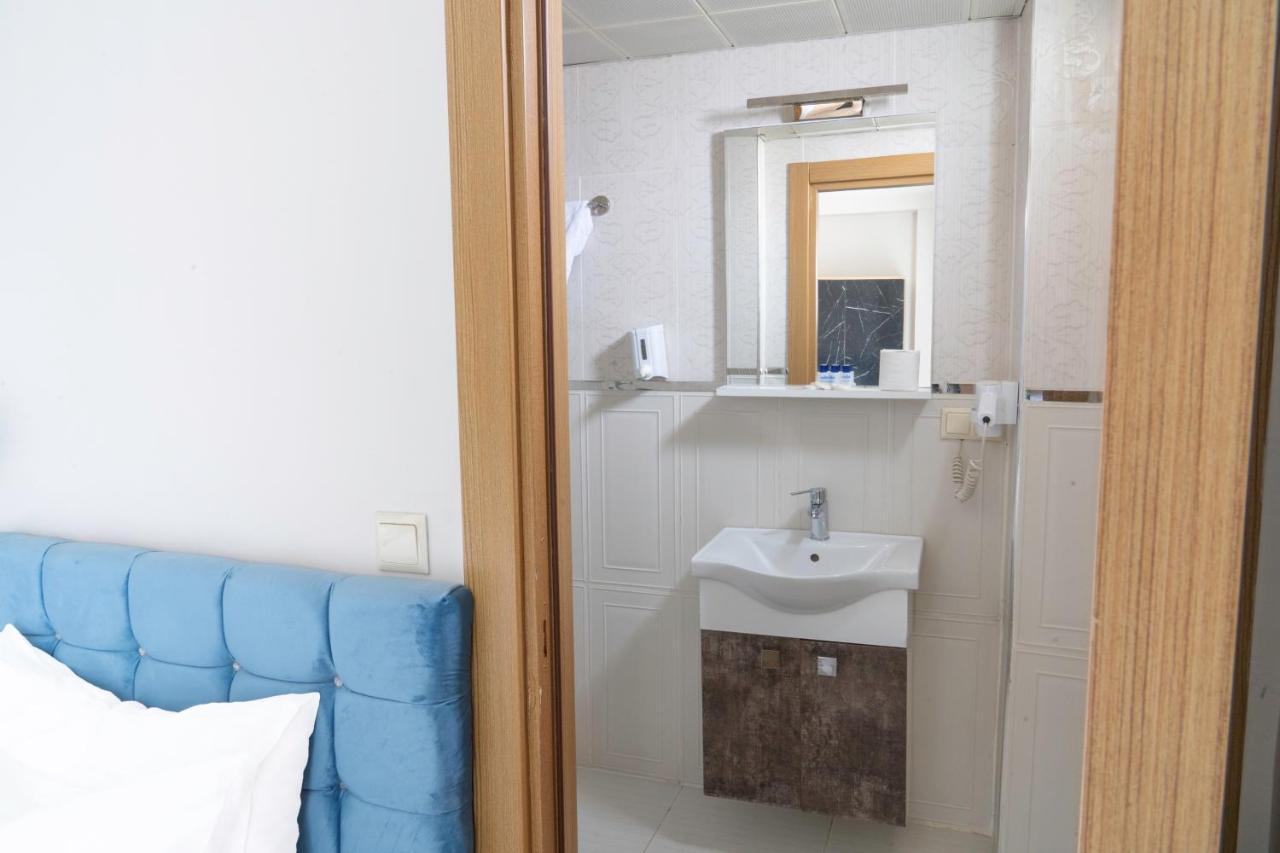 Loss Hotel Çatalca エクステリア 写真